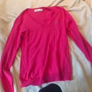 Vineyard vines vneck sweater